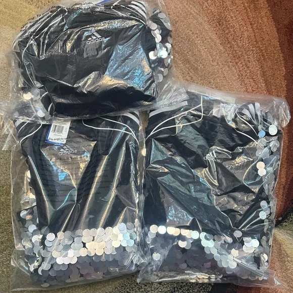 Adidas Adilenium Season 4 Teamgeist
Sequins Mini Dress - Picture 4 of 4